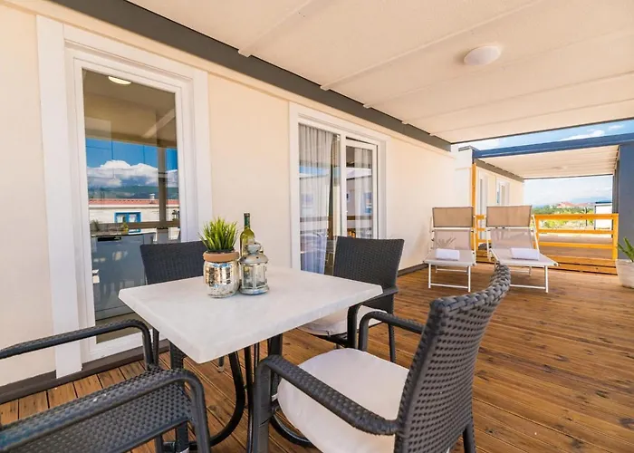 Holiday Home Seaside Mobile Home By Interhome